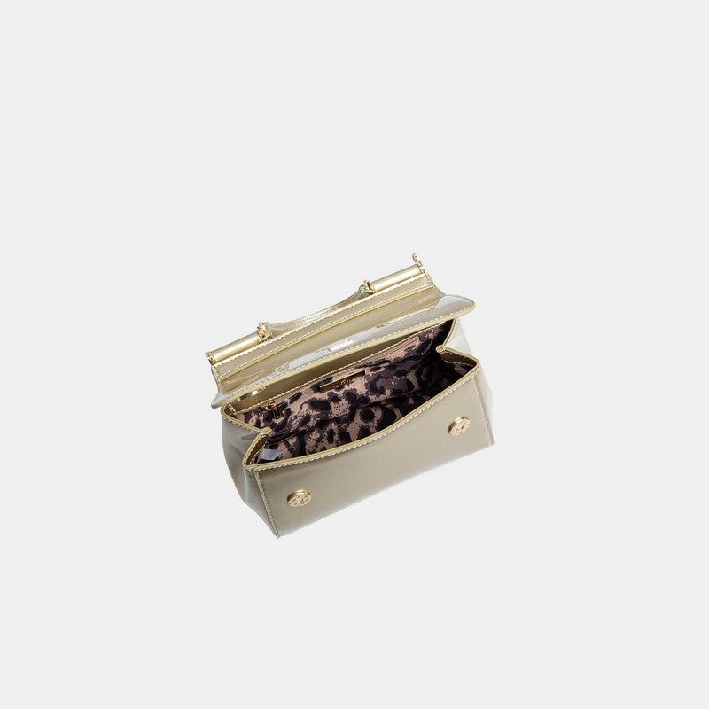 Kleine Hnadtasche mit Strap