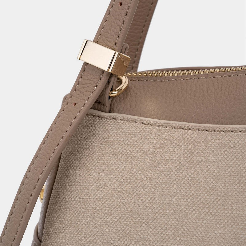Handtasche